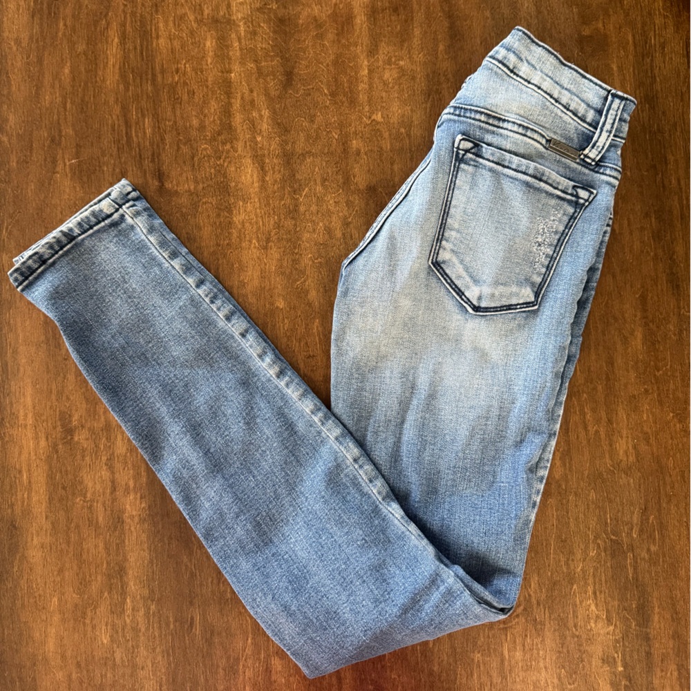 EUC SIZE 23 KANCAN DESTROYED SKINNY JEANS